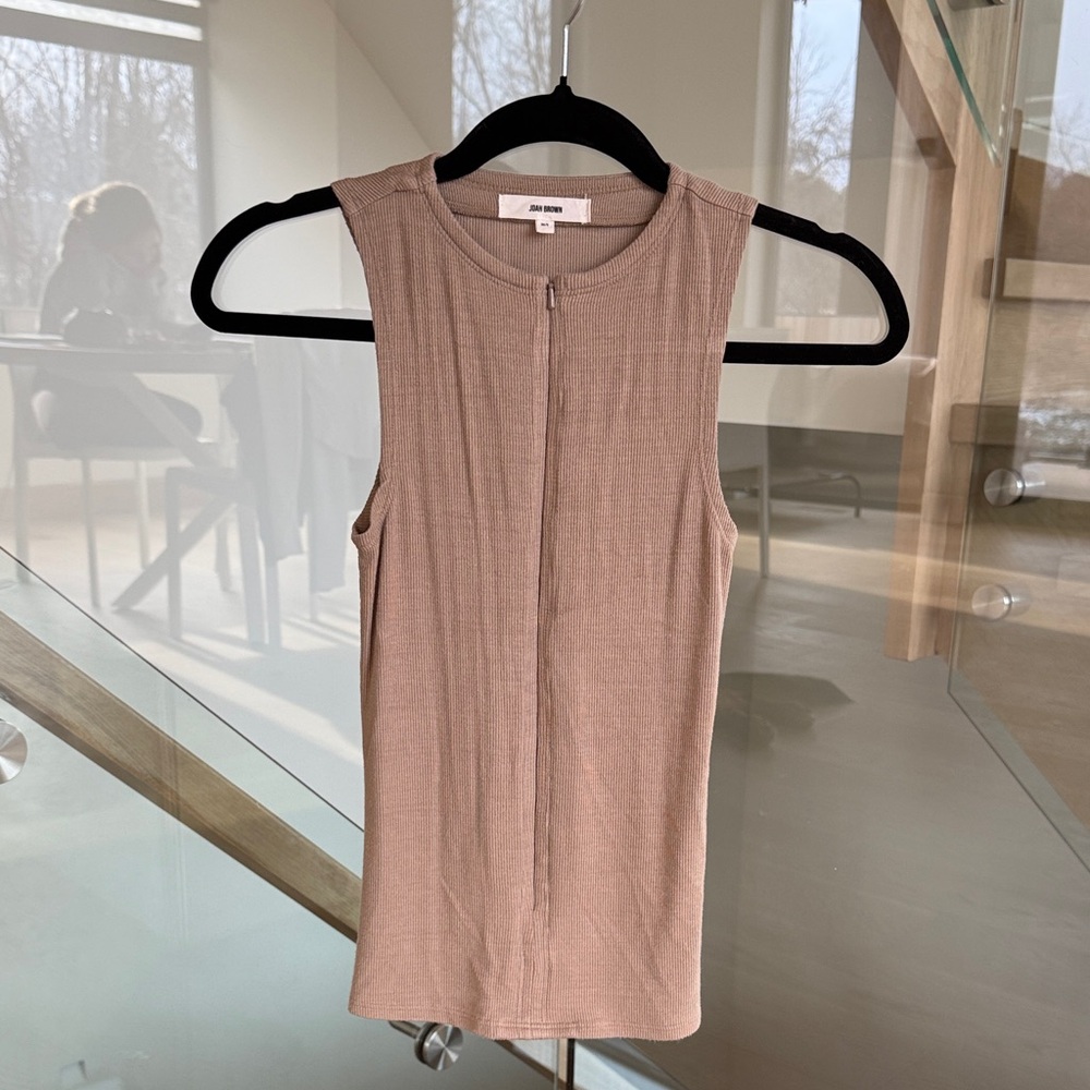 Joah Brown Women's Tan Zip-Front Tank Top